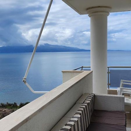 White Residence Luxury Apartments Sarandë Eksteriør bilde