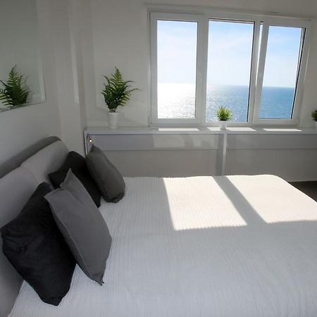 White Residence Luxury Apartments Sarandë Rom bilde