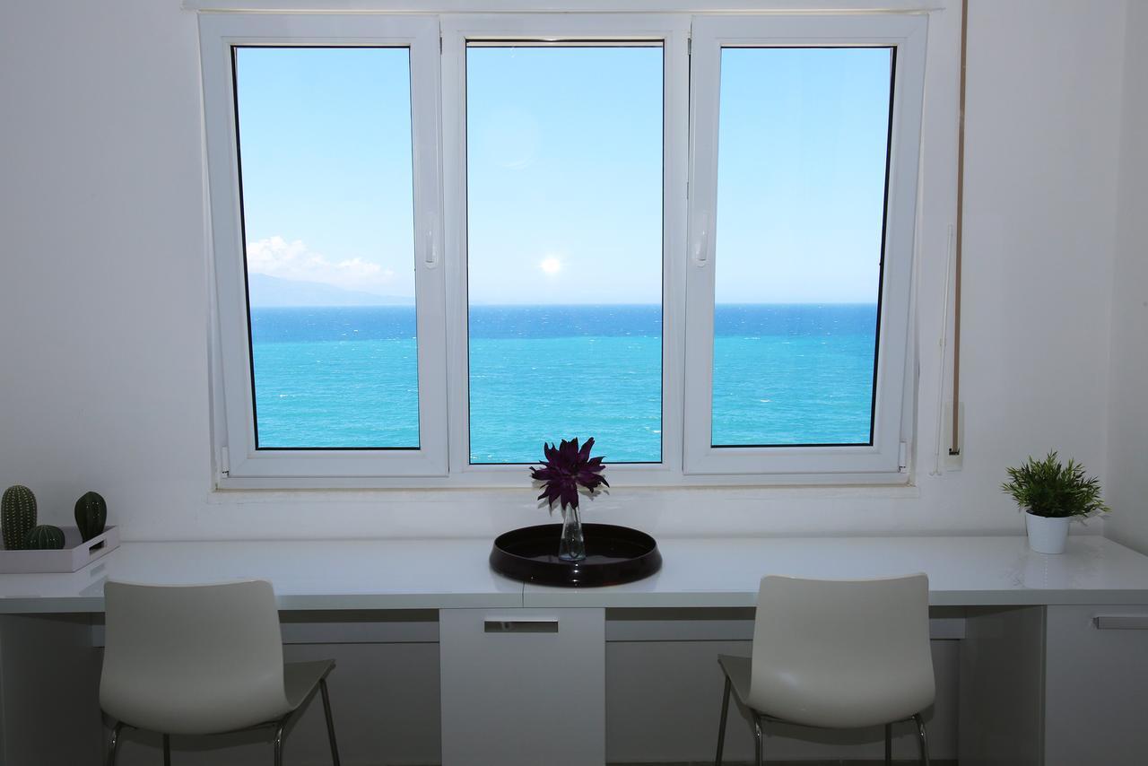 White Residence Luxury Apartments Sarandë Eksteriør bilde