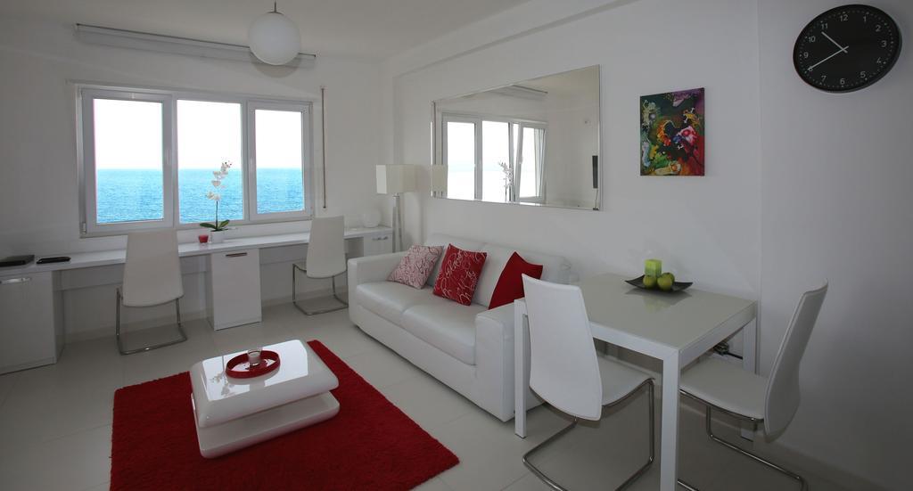 White Residence Luxury Apartments Sarandë Eksteriør bilde