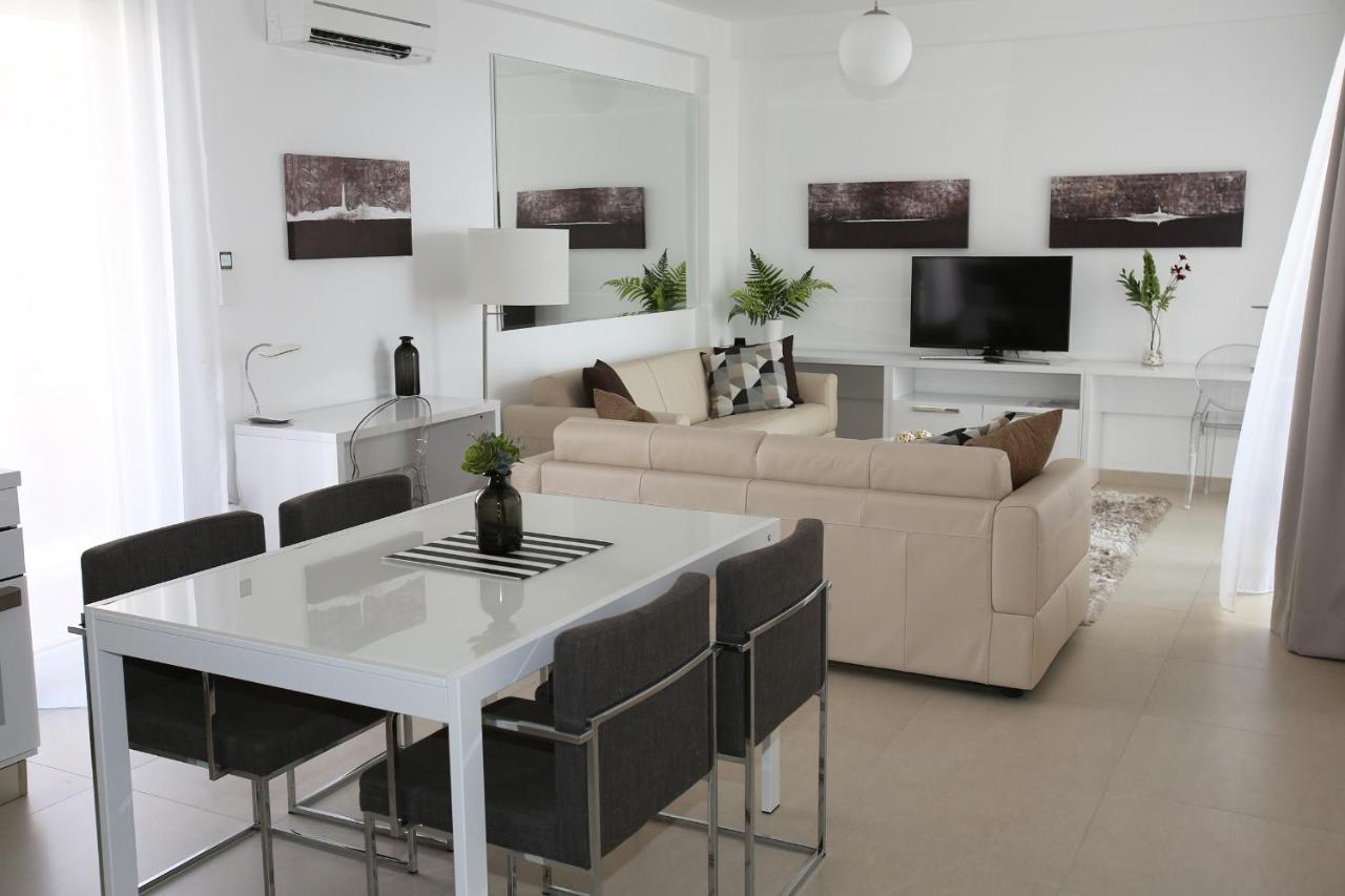 White Residence Luxury Apartments Sarandë Eksteriør bilde